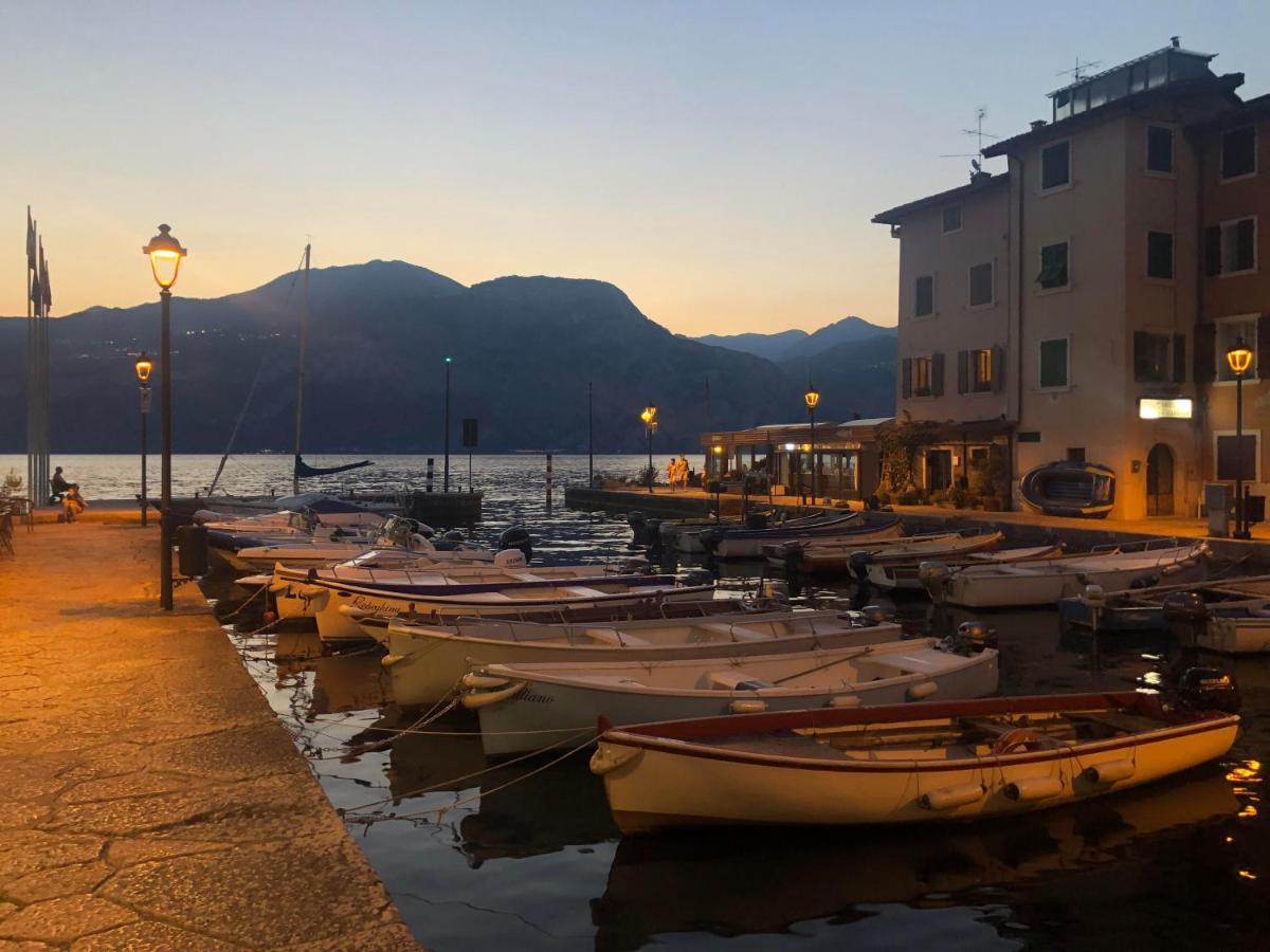 Casa Elvira Apartment Brenzone sul Garda Bagian luar foto
