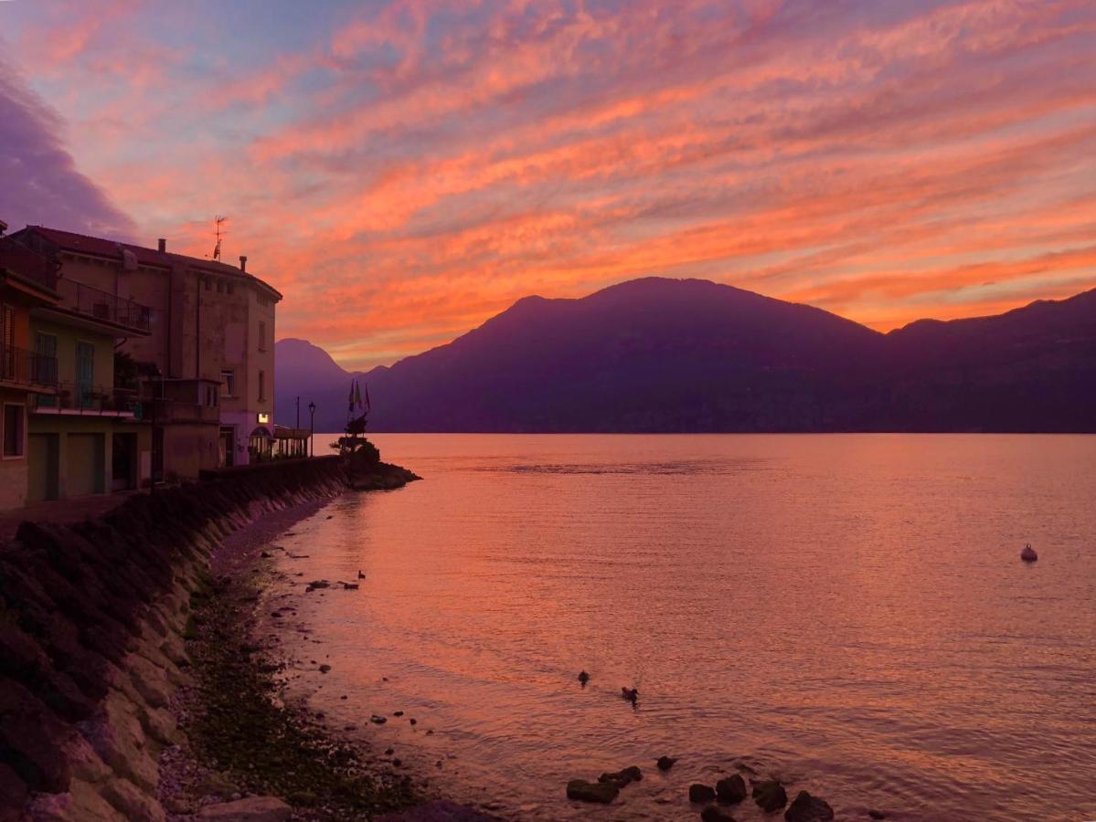 Casa Elvira Apartment Brenzone sul Garda Bagian luar foto