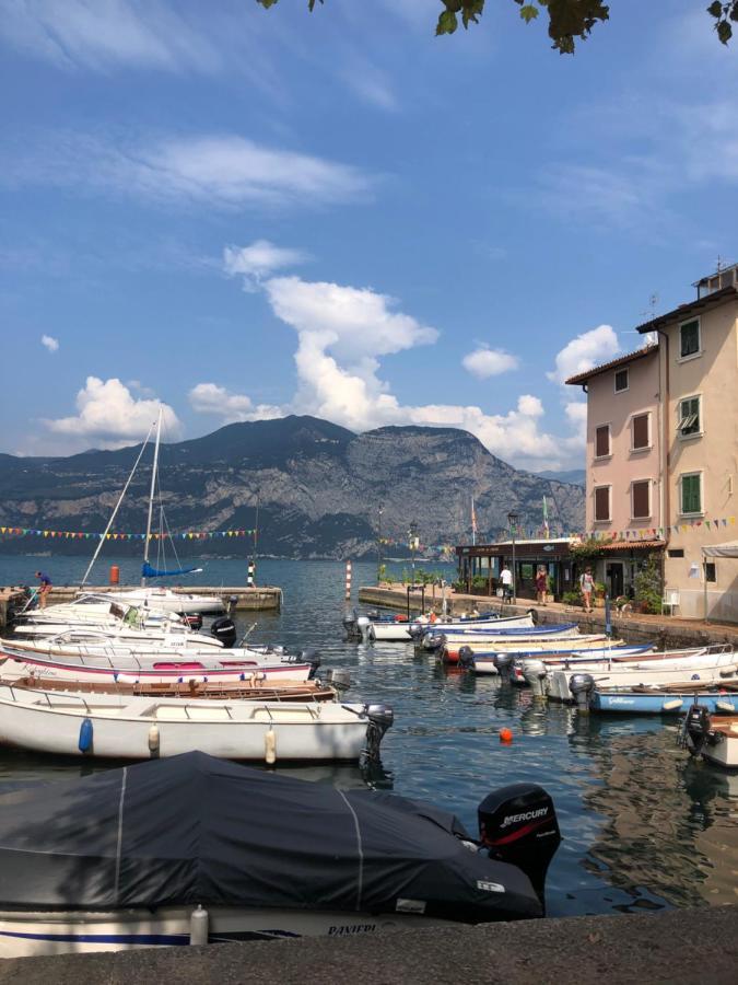 Casa Elvira Apartment Brenzone sul Garda Bagian luar foto